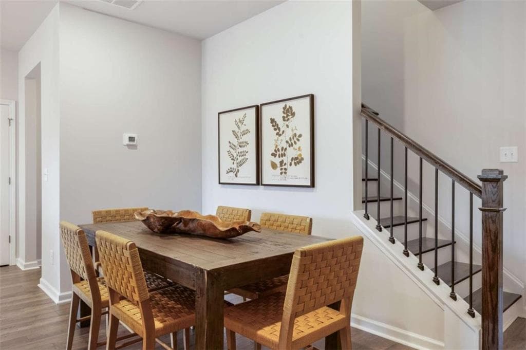 3 bedroom, 3 bathroom, 1,747 sq ft townhouse under contract at 351 Yukon Drive 53, Conyers, GA 30094 — photo 2