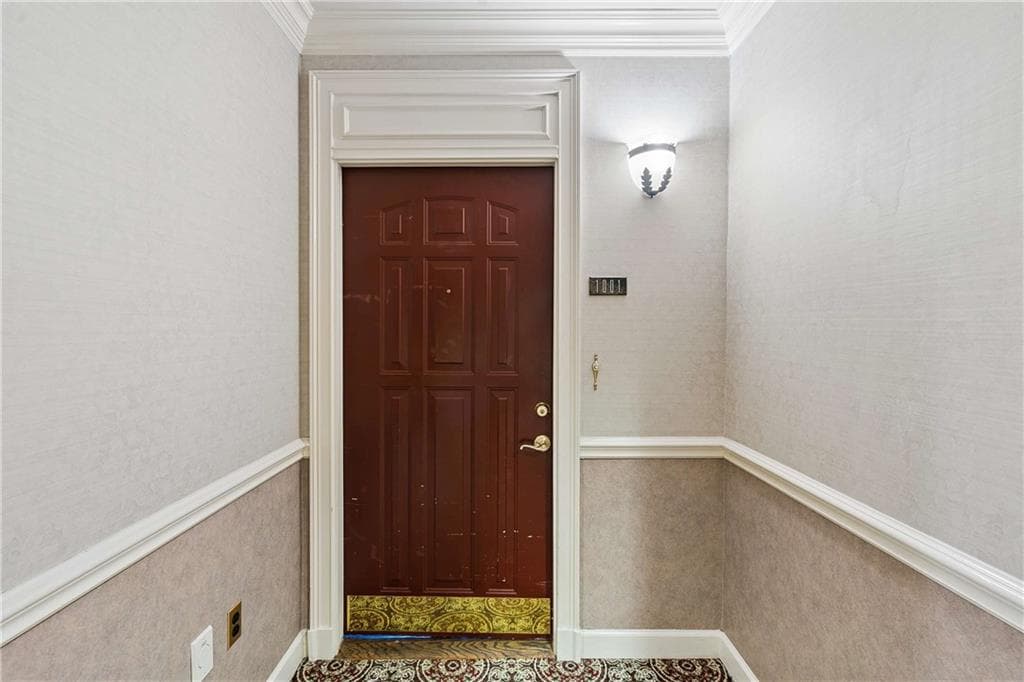 1 bedroom, 1 bathroom, 1,025 sq ft condominium for sale at 3334 Peachtree Road 1001, Atlanta, GA 30326 — photo 4