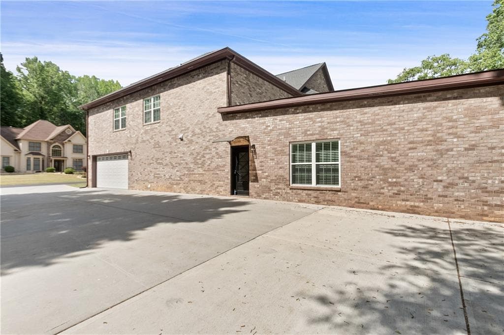 4 bedroom, 4 bathroom, 4,122 sq ft single family residence under contract at 1290 Cameron Creek, Marietta, GA 30062 — photo 2
