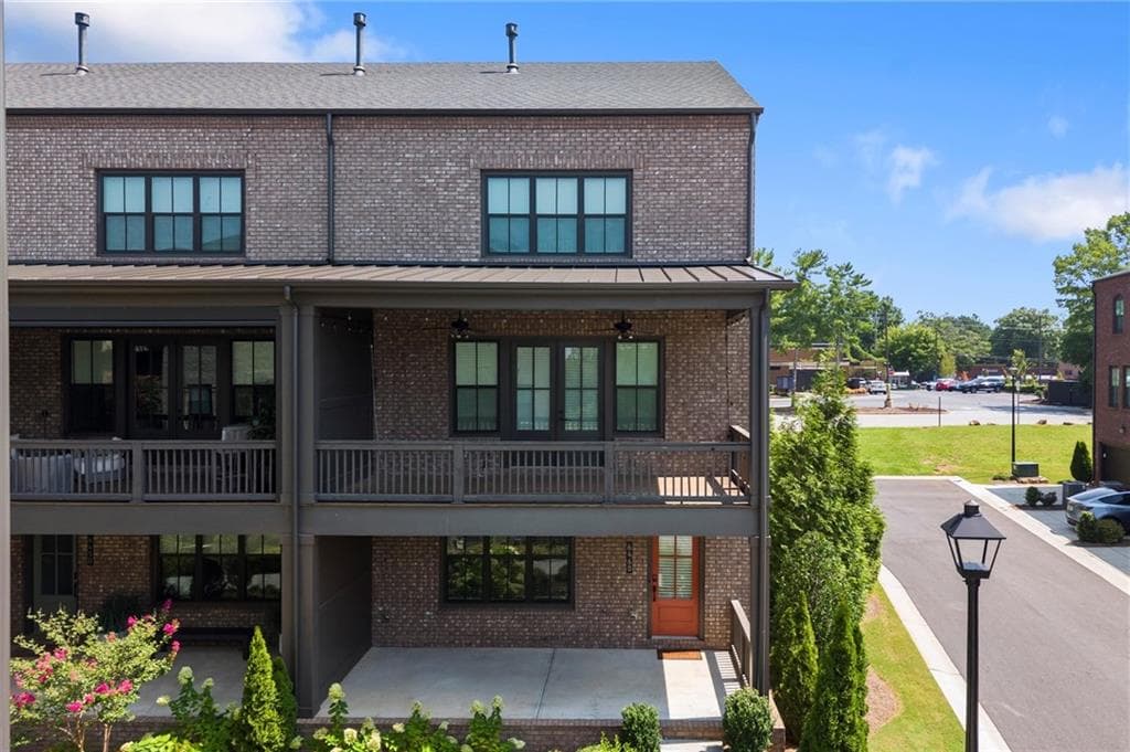 4 bedroom, 4 bathroom, 2,834 sq ft townhouse for sale at 6460 Cortland Walk, Alpharetta, GA 30005 — photo 3