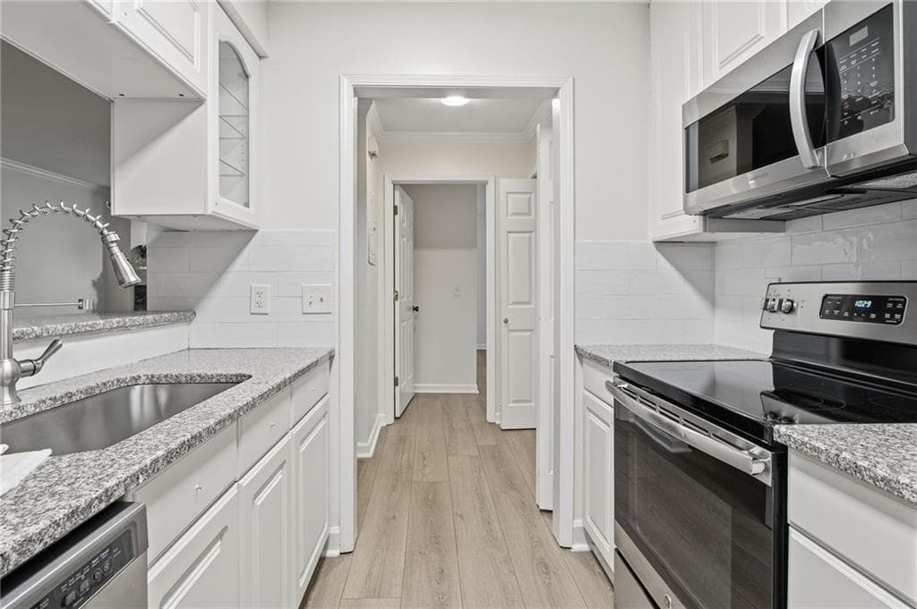 2 bedroom, 2 bathroom, 1,260 sq ft condominium for sale at 307 Barrington Hills Drive, Sandy Springs, GA 30350 — photo 10