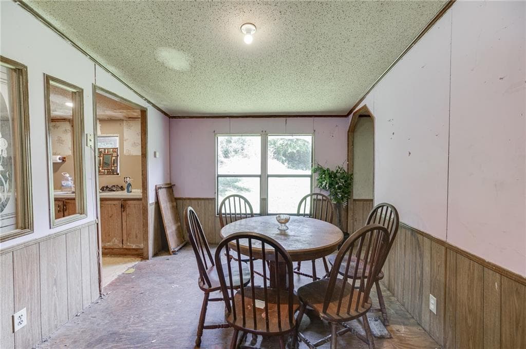 4 bedroom, 2 bathroom, 1,736 sq ft single family residence for sale at 4005 C Rogers Road, Gainesville, GA 30506 — photo 7