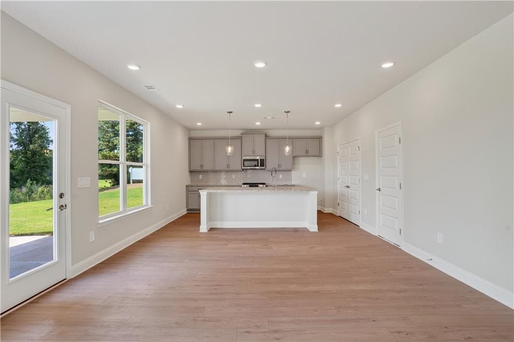 5 bedroom, 4 bathroom, 2,676 sq ft single family residence for sale at 20 Sherwood, Lot 1 Drive, Commerce, GA 30529 — photo 10