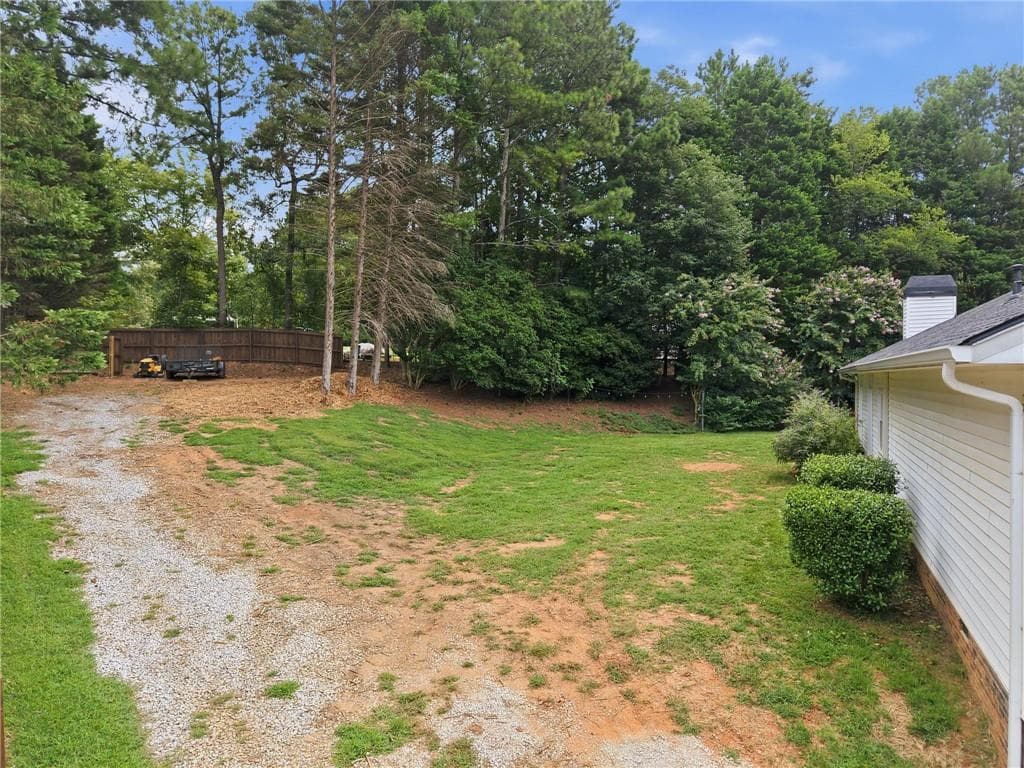 4 bedroom, 4 bathroom, 3,277 sq ft single family residence for sale at 5235 Lanton Circle, Gainesville, GA 30504 — photo 8