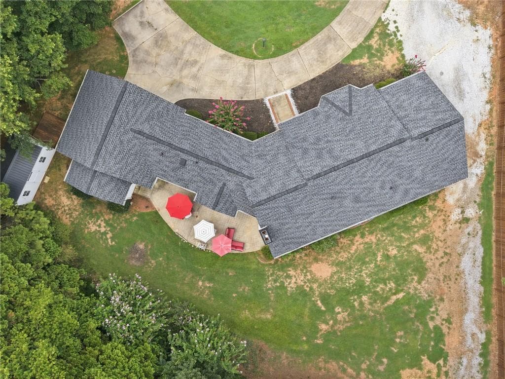 4 bedroom, 4 bathroom, 3,277 sq ft single family residence for sale at 5235 Lanton Circle, Gainesville, GA 30504 — photo 10