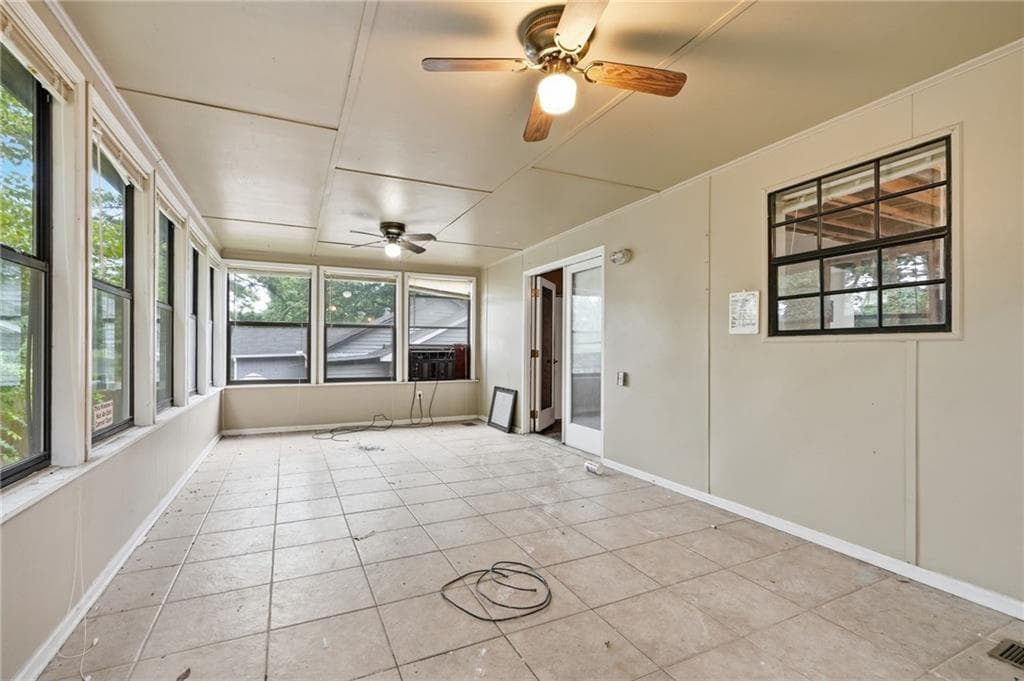 4 bedroom, 3 bathroom, 1,544 sq ft single family residence for sale at 1135 Kristen Cove, Atlanta, GA 30349 — photo 8