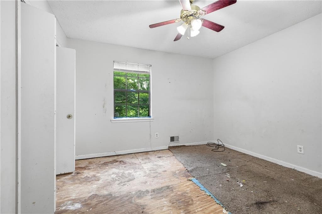 4 bedroom, 3 bathroom, 1,544 sq ft single family residence for sale at 1135 Kristen Cove, Atlanta, GA 30349 — photo 9