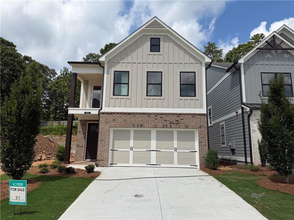 3 bedroom, 3 bathroom, 2,068 sq ft single family residence for sale at 1652 Crestcreek Court, Marietta, GA 30008