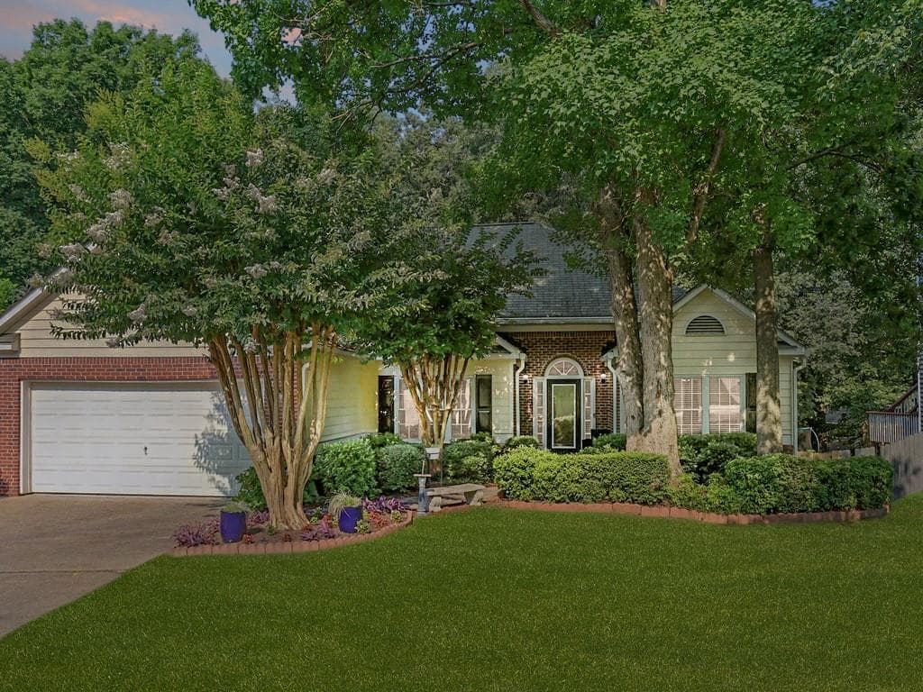 3 bedroom, 2 bathroom, 1,788 sq ft single family residence sold at 711 Soaring Drive, Marietta, GA 30062