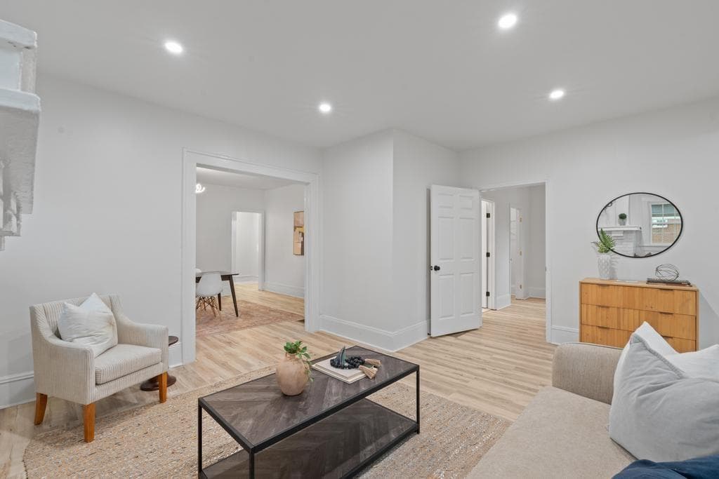 3 bedroom, 2 bathroom, 1,448 sq ft single family residence under contract at 1670 S Gordon Street, Atlanta, GA 30310 — photo 10