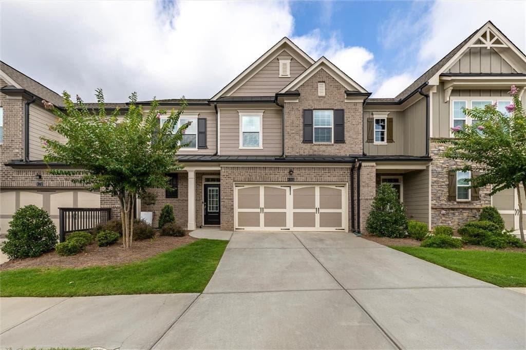 3 bedroom, 3 bathroom, 2,538 sq ft townhouse for sale at 480 Tall Pines Terrace, Johns Creek, GA 30097 — photo 3