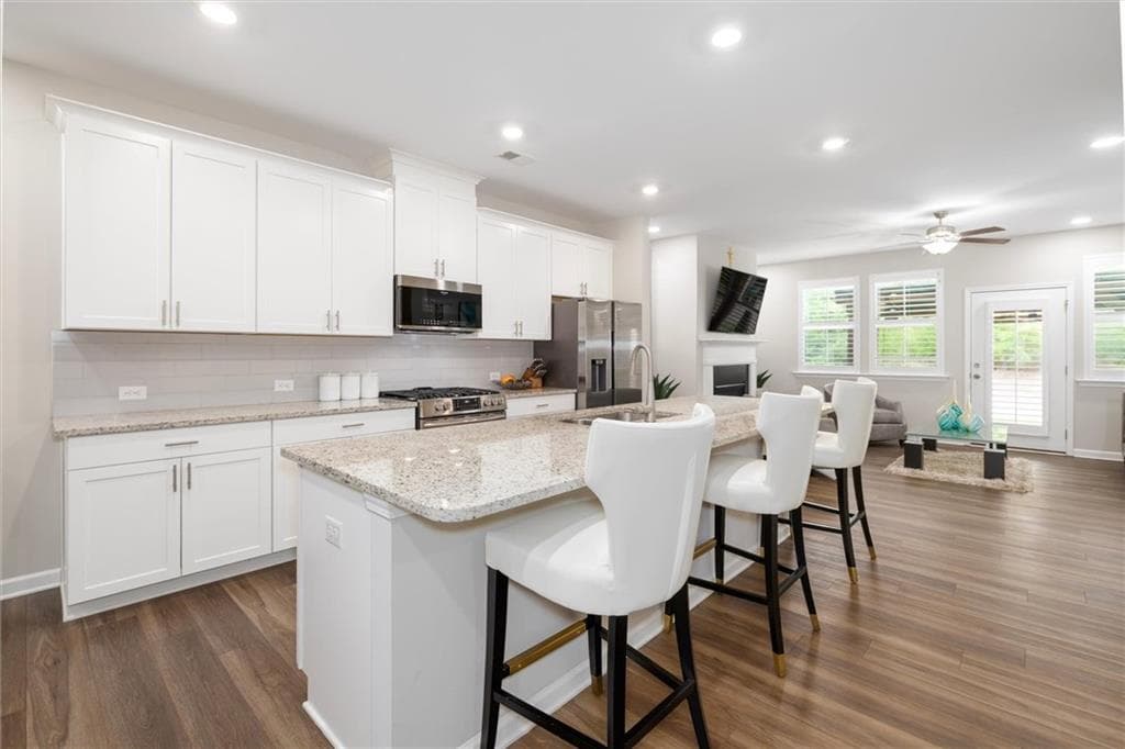 3 bedroom, 3 bathroom, 2,538 sq ft townhouse for sale at 480 Tall Pines Terrace, Johns Creek, GA 30097 — photo 8