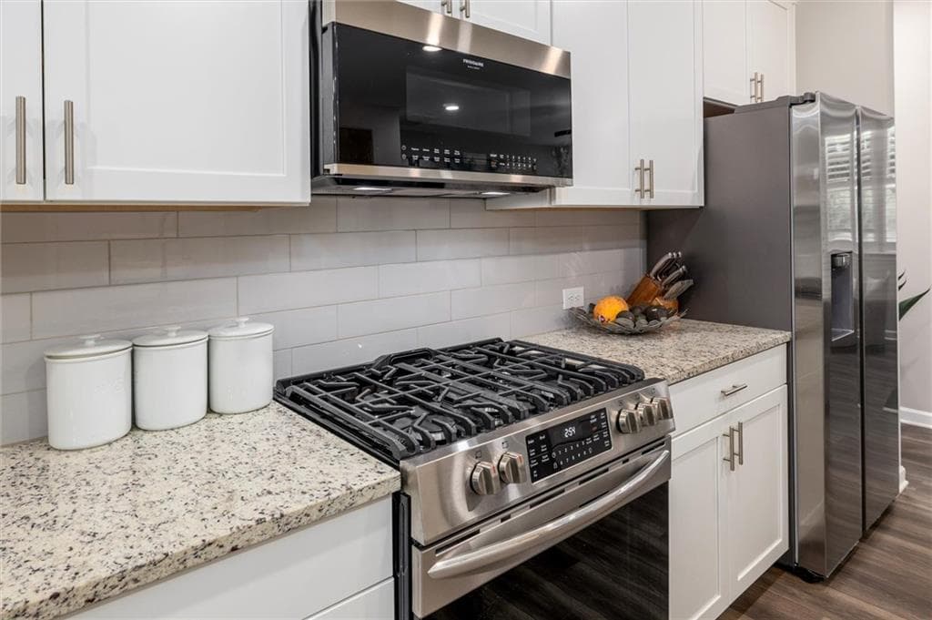 3 bedroom, 3 bathroom, 2,538 sq ft townhouse for sale at 480 Tall Pines Terrace, Johns Creek, GA 30097 — photo 9