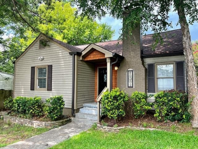 3 bedroom, 4 bathroom, 2,058 sq ft single family residence for rent at 2220 Lenox Road, Atlanta, GA 30324 for $3,495 a month — photo 1 of 18
