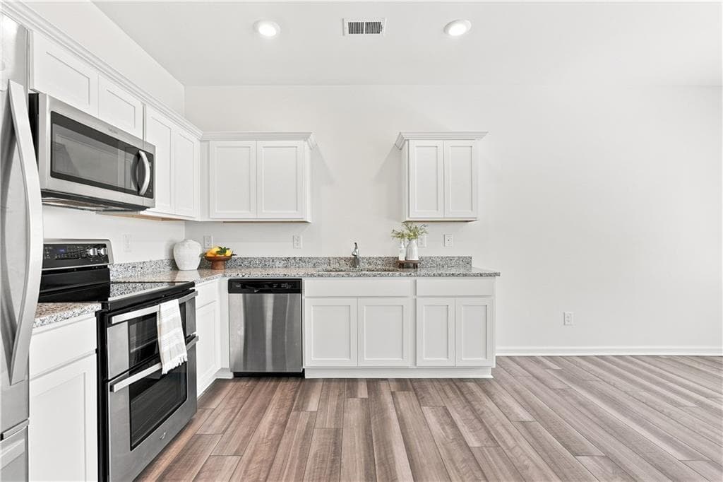 2 bedroom, 3 bathroom, 1,420 sq ft townhouse for sale at 1052 Paddington Drive, Cartersville, GA 30120 — photo 5
