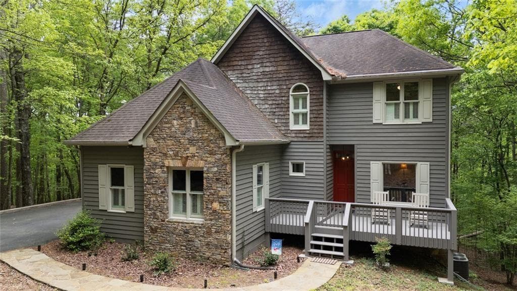 4 bedroom, 4 bathroom, 2,560 sq ft single family residence for sale at 113 Yanoo Trace, Big Canoe, GA 30143