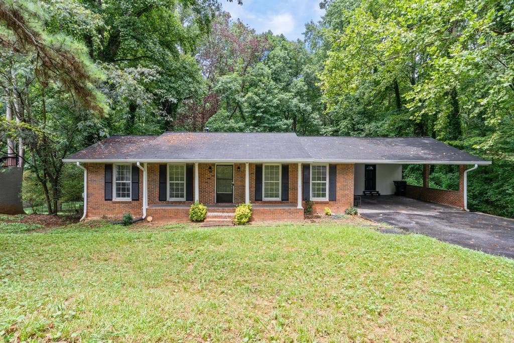 5 bedroom, 3 bathroom, 2,741 sq ft single family residence for rent at 246 Barbara Lane, Mableton, GA 30126 for $2,800 a month — photo 1 of 48