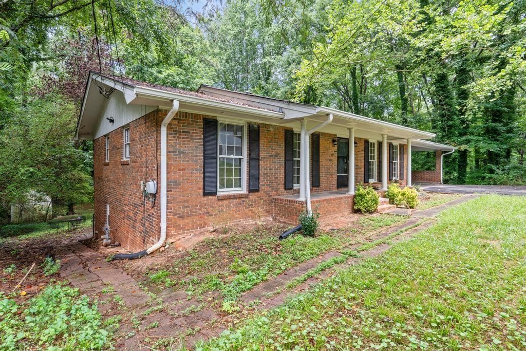 5 bedroom, 3 bathroom, 2,741 sq ft single family residence for rent at 246 Barbara Lane, Mableton, GA 30126 for $2,800 a month — photo 3