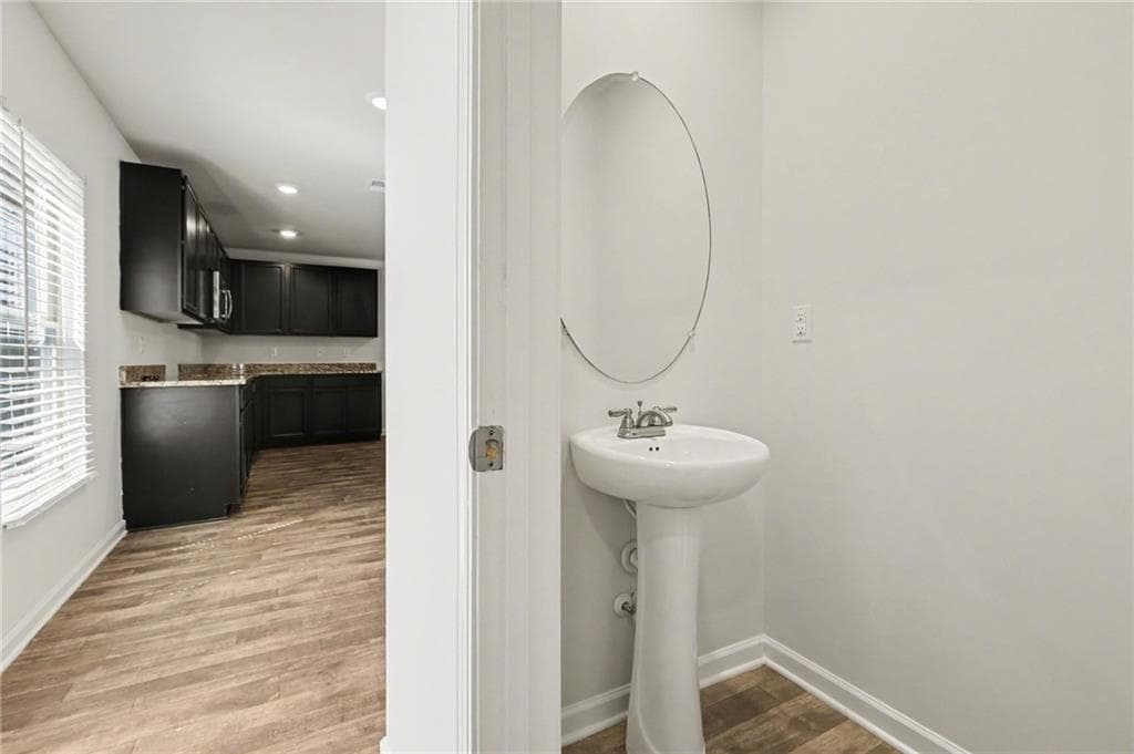 4 bedroom, 3 bathroom, 2,278 sq ft single family residence for sale at 6506 Beaver Creek Trail, Atlanta, GA 30349 — photo 7
