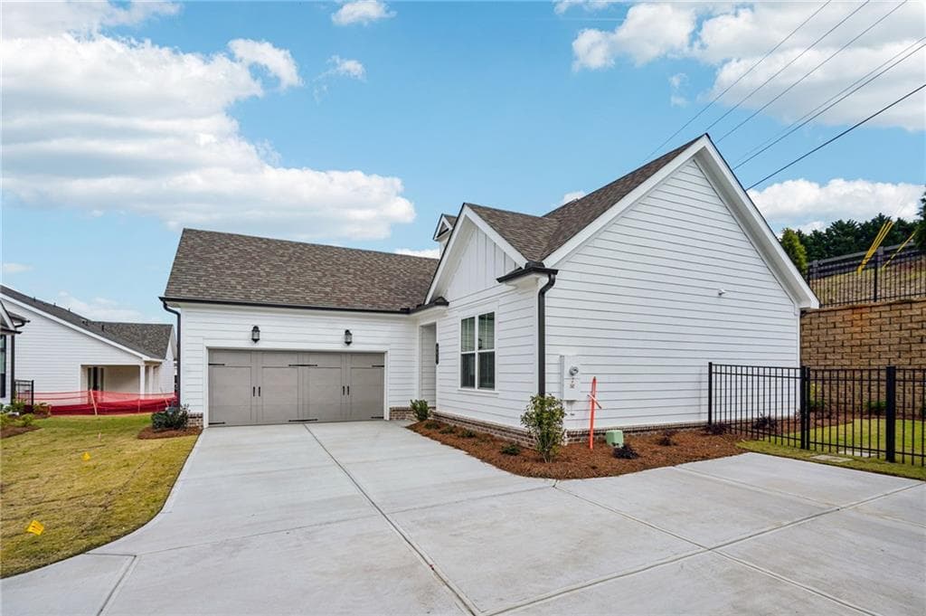 3 bedroom, 2 bathroom, 1,797 sq ft single family residence for sale at 551 Pearl Street, Cumming, GA 30040 — photo 2