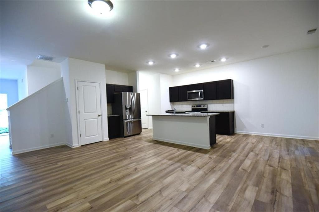 3 bedroom, 3 bathroom, 1,796 sq ft townhouse for sale at 1349 Cooper Springs Road, Grayson, GA 30017 — photo 7