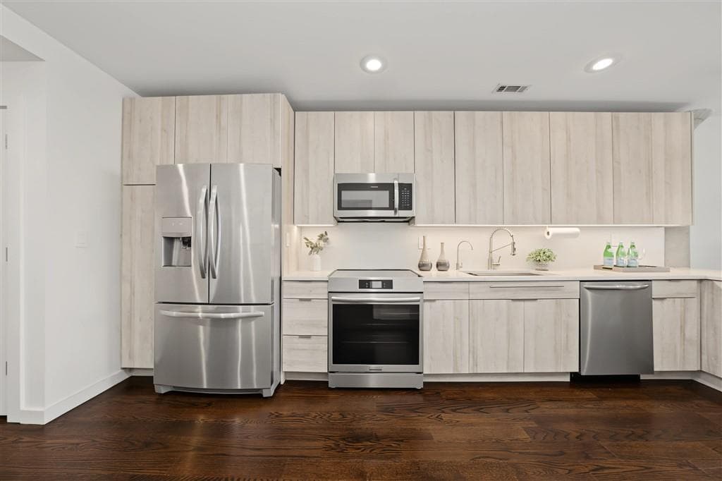 2 bedroom, 2 bathroom, 1,338 sq ft condominium for sale at 890 Memorial Drive 306, Atlanta, GA 30316 — photo 10