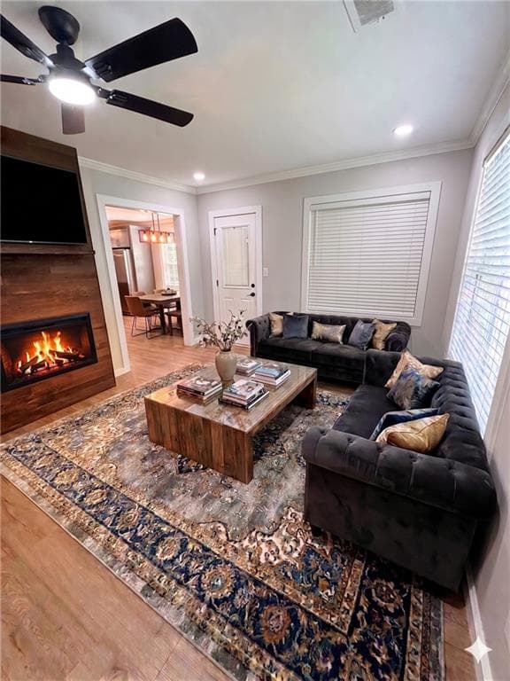 3 bedroom, 3 bathroom, 1,250 sq ft single family residence under contract at 1801 Beecher Street, Atlanta, GA 30310 — photo 4