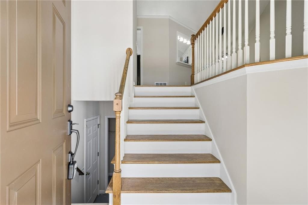 4 bedroom, 3 bathroom, 2,002 sq ft single family residence for sale at 7060 Old Post Court, Cumming, GA 30028 — photo 9