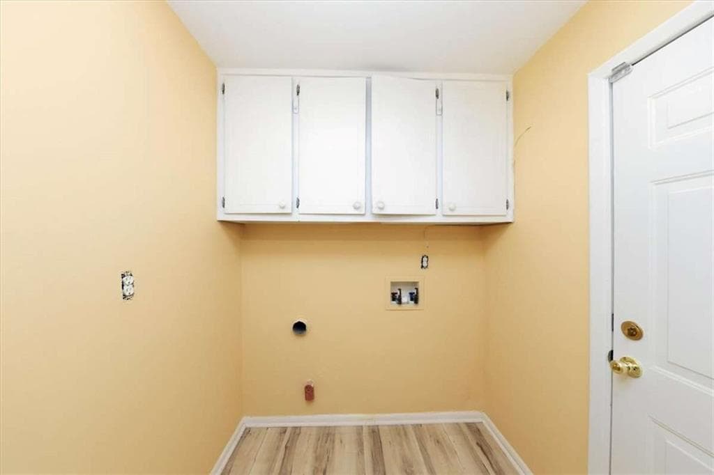 3 bedroom, 2 bathroom, 1,262 sq ft single family residence for sale at 3603 Mecklinburg Pl, Decatur, GA 30032 — photo 10