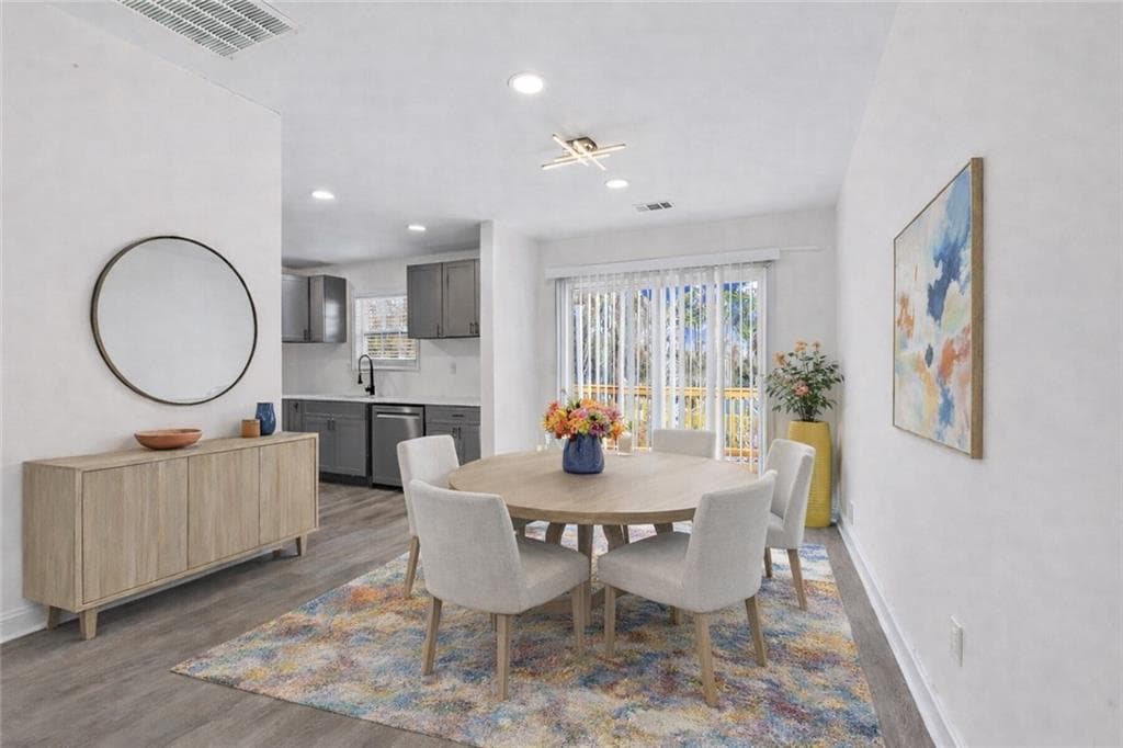 3 bedroom, 2 bathroom, 1,504 sq ft single family residence for sale at 3475 Meadowlane Place, Atlanta, GA 30331 — photo 3