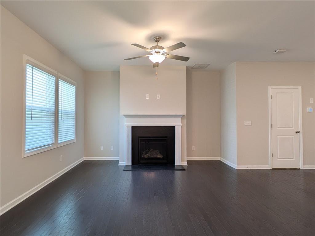 3 bedroom, 3 bathroom, 2,109 sq ft townhouse for sale at 660 Mason Grove Parkway, Lawrenceville, GA 30043 — photo 4