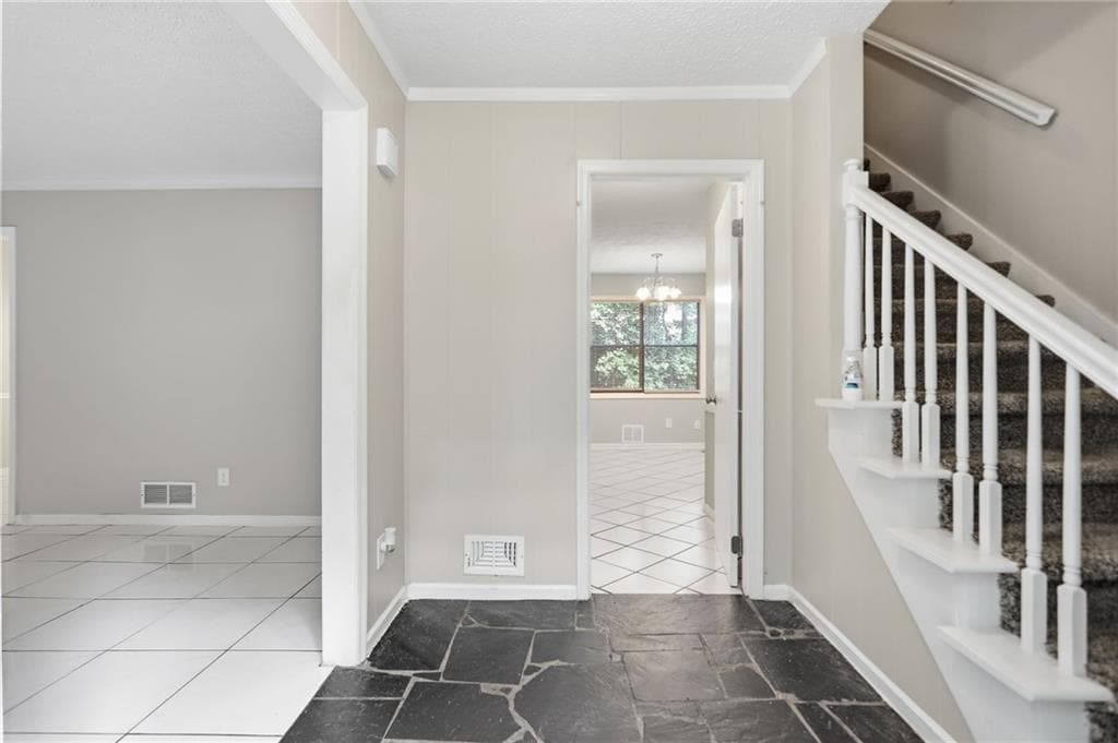 4 bedroom, 4 bathroom, 2,716 sq ft single family residence for sale at 4442 Old Mabry Place, Roswell, GA 30075 — photo 8
