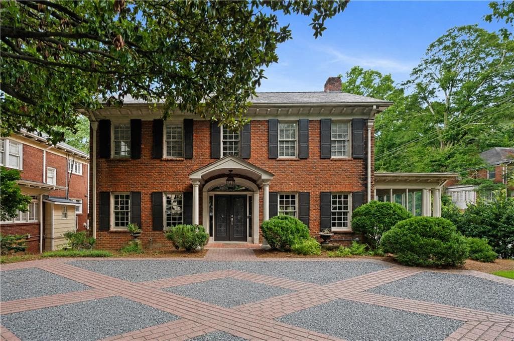 5 bedroom, 4 bathroom, 3,258 sq ft single family residence for rent at 1337 Briarcliff Road, Atlanta, GA 30306 for $7,000 a month — photo 1 of 56