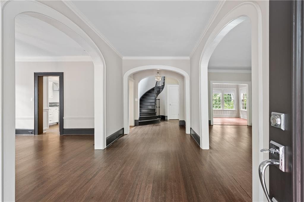 5 bedroom, 4 bathroom, 3,258 sq ft single family residence for rent at 1337 Briarcliff Road, Atlanta, GA 30306 for $7,000 a month — photo 2