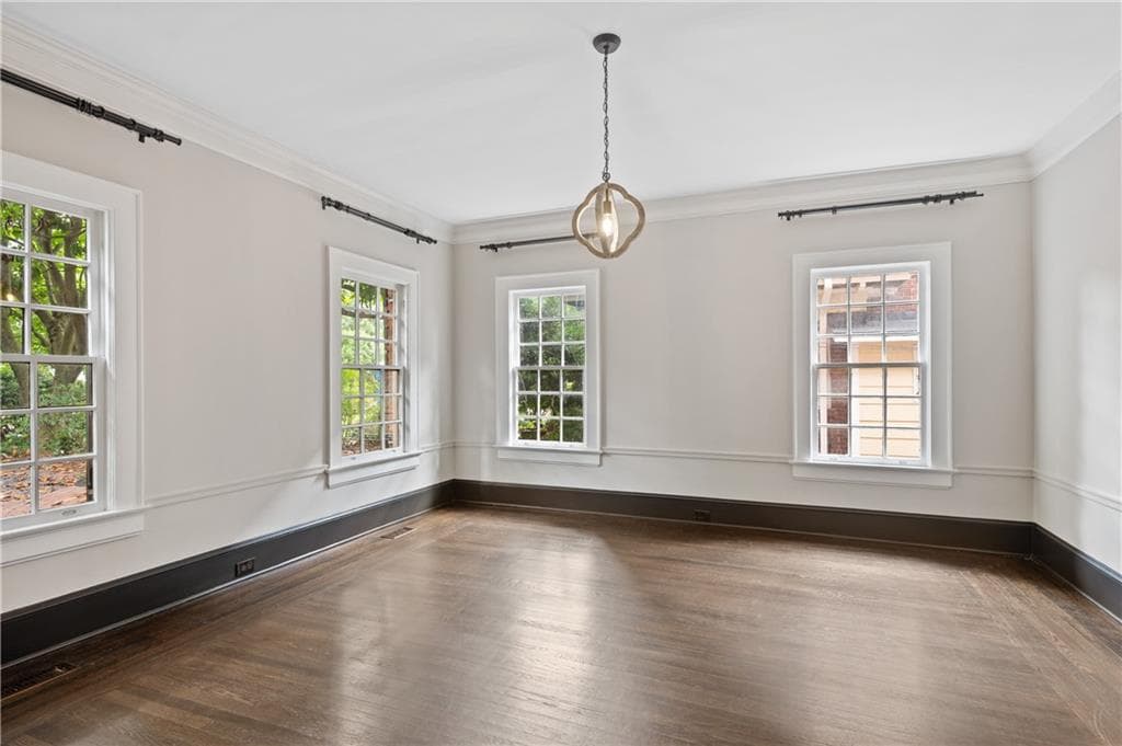 5 bedroom, 4 bathroom, 3,258 sq ft single family residence for rent at 1337 Briarcliff Road, Atlanta, GA 30306 for $7,000 a month — photo 4