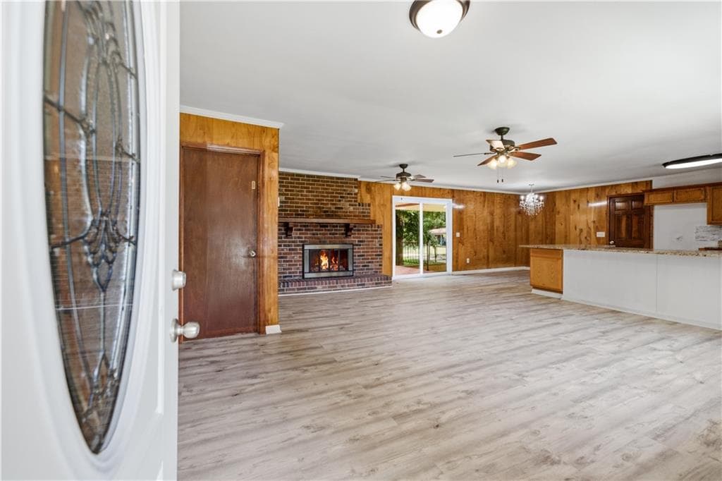 2 bedroom, 2 bathroom, 1,283 sq ft single family residence under contract at 410 Jordan Street, Royston, GA 30662 — photo 4