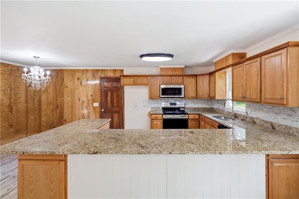 2 bedroom, 2 bathroom, 1,283 sq ft single family residence under contract at 410 Jordan Street, Royston, GA 30662 — photo 9