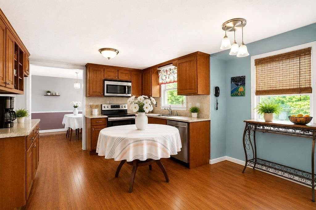 4 bedroom, 3 bathroom single family residence under contract at 408 Martin Road, Stone Mountain, GA 30088 — photo 9
