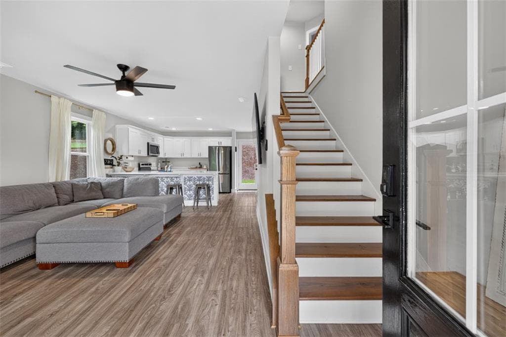 3 bedroom, 3 bathroom, 1,476 sq ft single family residence for sale at 1310 Timber Lake Trail, Cumming, GA 30041 — photo 6
