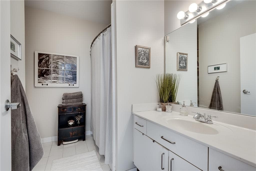 2 bedroom, 2 bathroom, 1,176 sq ft condominium for rent at 5200 Peachtree Road 1101, Atlanta, GA 30341 for $2,600 a month — photo 8