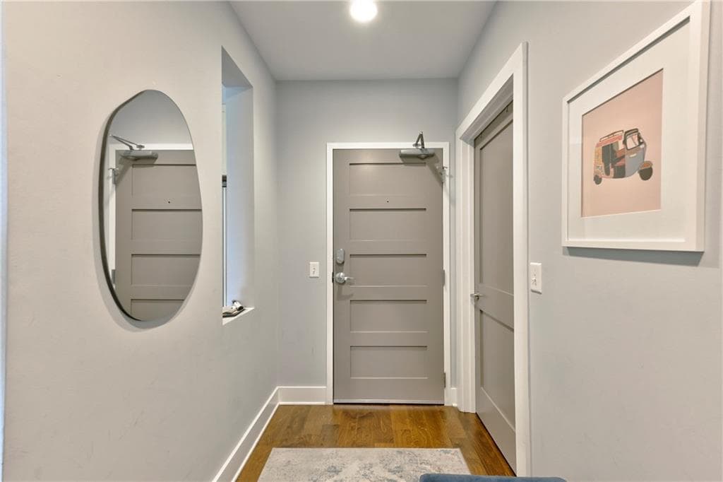 2 bedroom, 2 bathroom, 1,256 sq ft condominium under contract at 1100 Howell Mill Road 312, Atlanta, GA 30318 — photo 2