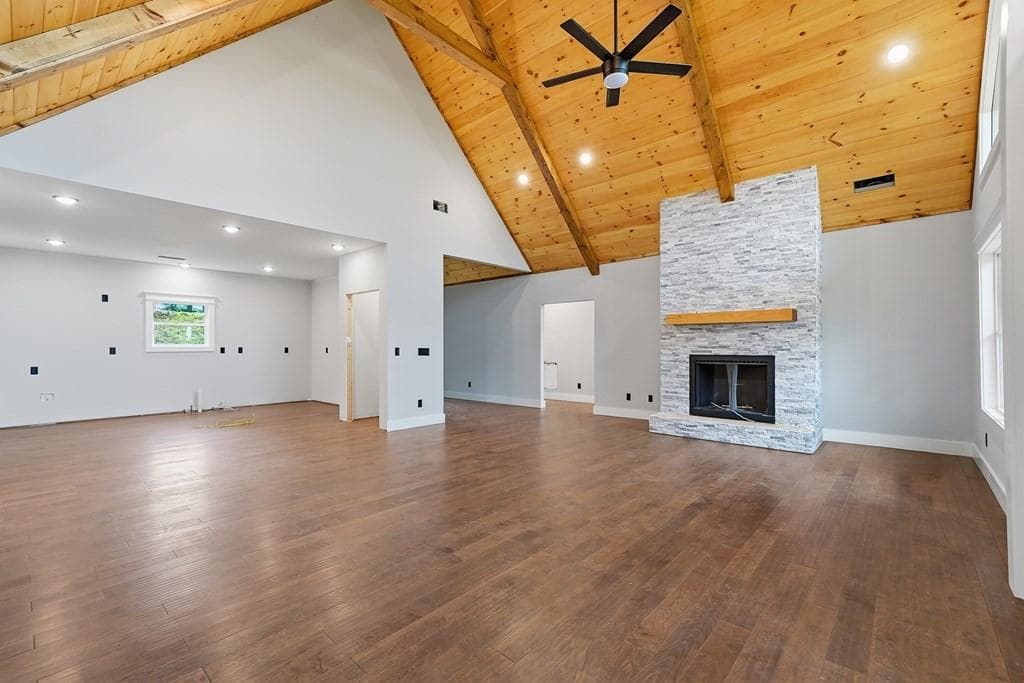 4 bedroom, 3 bathroom, 2,548 sq ft single family residence for sale at 313 Jeff Drive, Ellijay, GA 30540 — photo 5