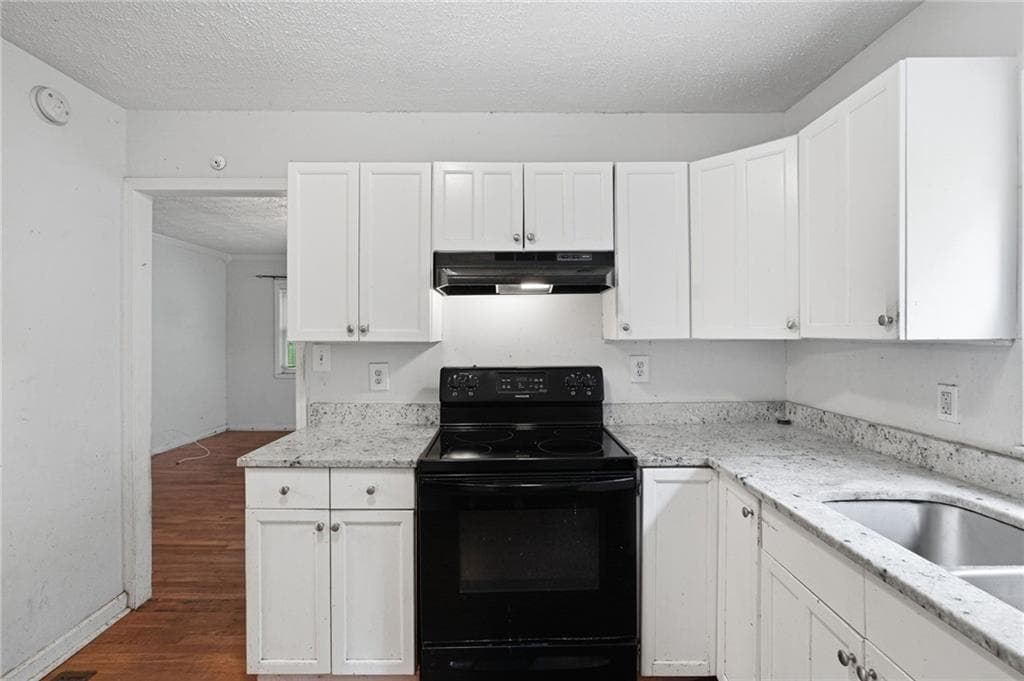 3 bedroom, 2 bathroom, 1,352 sq ft single family residence for sale at 3549 Tulip Drive, Decatur, GA 30032 — photo 9
