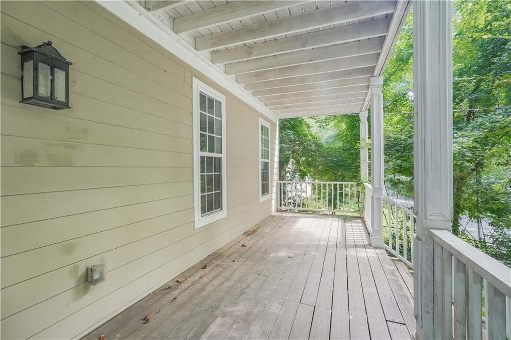 3 bedroom, 3 bathroom, 1,728 sq ft single family residence under contract at 481 Pine Drive, Stone Mountain, GA 30083 — photo 4