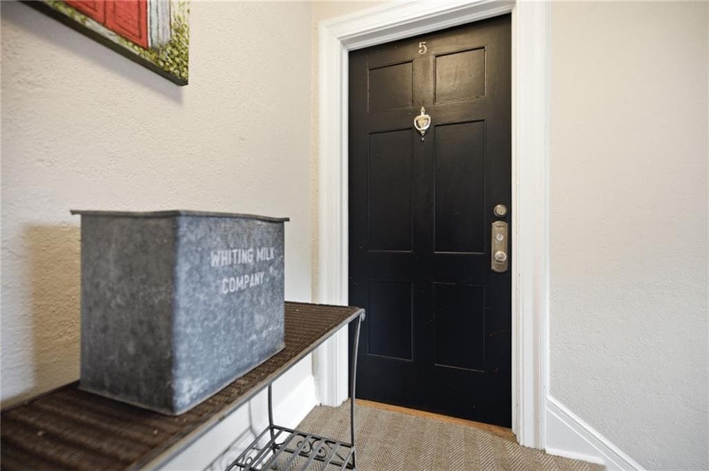 1 bedroom, 1 bathroom, 878 sq ft condominium for sale at 2222 Peachtree Road B5, Atlanta, GA 30309 — photo 3
