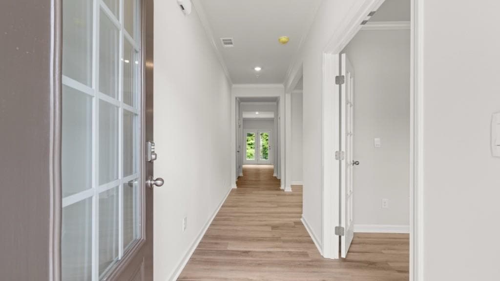 4 bedroom, 3 bathroom, 2,804 sq ft single family residence under contract at 3891 Donetta Drive, Atlanta, GA 30349 — photo 3