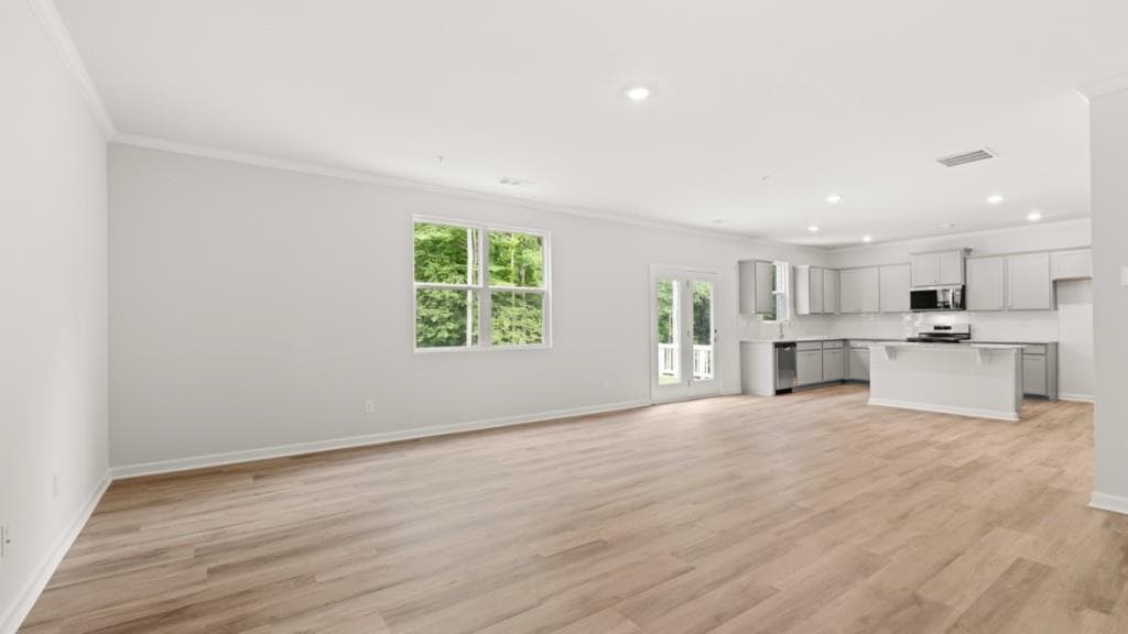 4 bedroom, 3 bathroom, 2,804 sq ft single family residence under contract at 3891 Donetta Drive, Atlanta, GA 30349 — photo 9