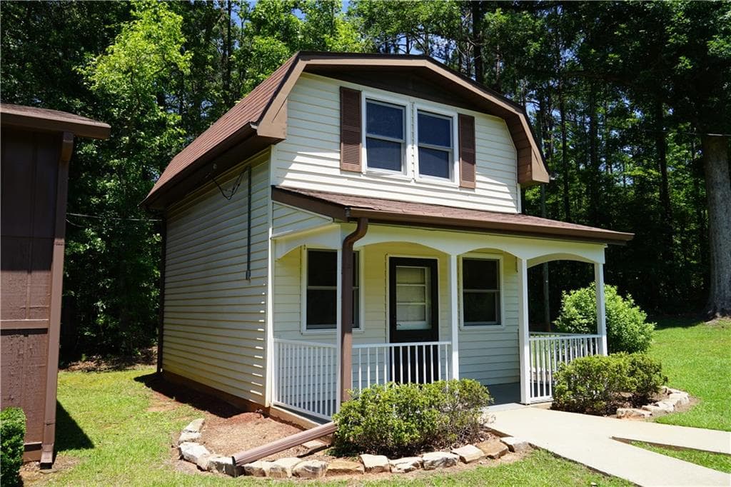 3 bedroom, 2 bathroom, 2,608 sq ft single family residence for sale at 744 Welcome to Sargent Road, Newnan, GA 30263 — photo 6