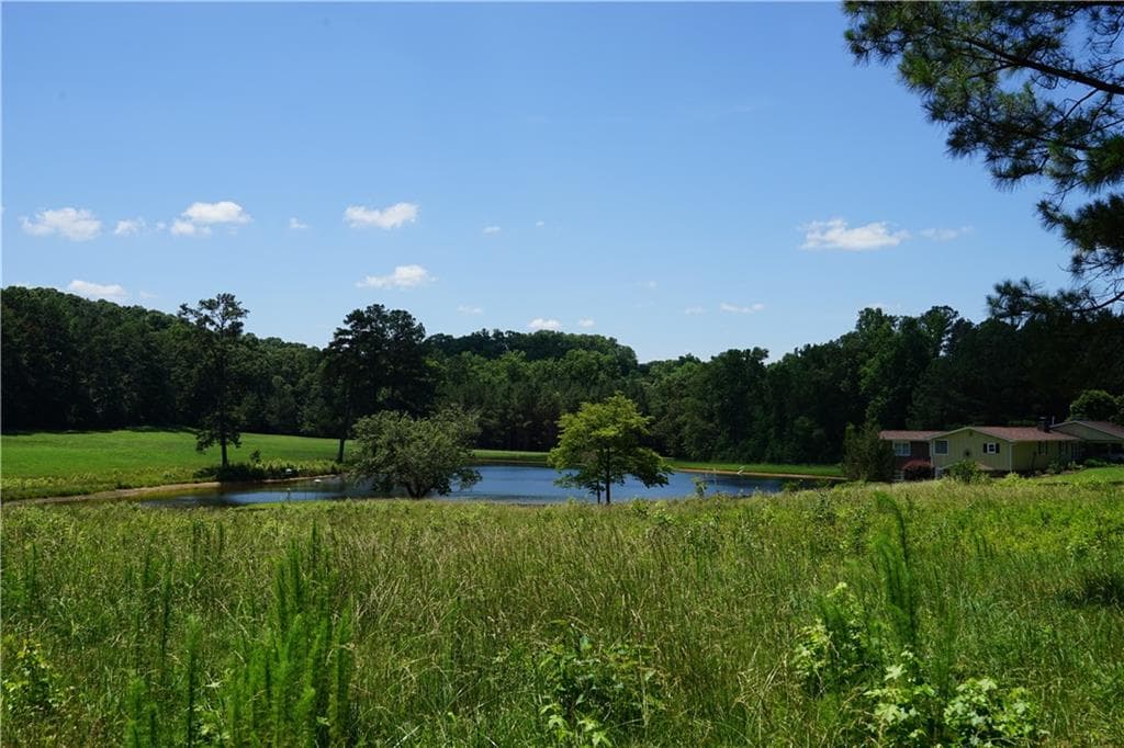 3 bedroom, 2 bathroom, 2,608 sq ft single family residence for sale at 744 Welcome to Sargent Road, Newnan, GA 30263 — photo 8