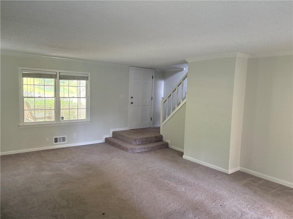 3 bedroom, 2 bathroom, 1,858 sq ft single family residence under contract at 603 Butler Court, Woodstock, GA 30188 — photo 5